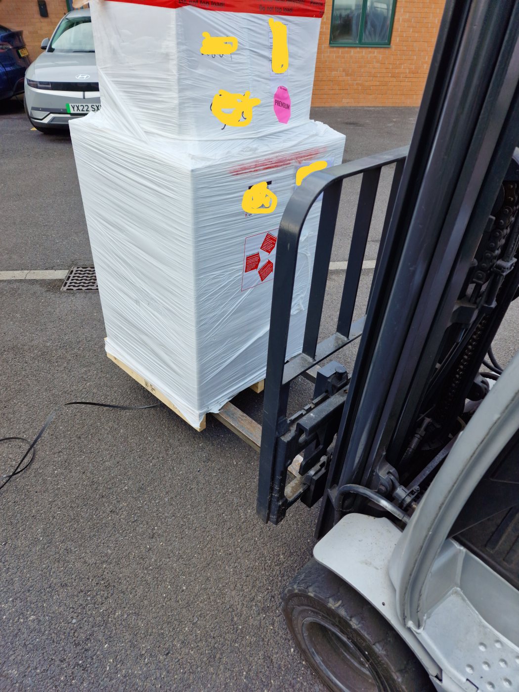 Fragile Pallet